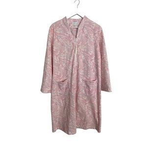 Miss Elaine Pink Paisley Print Robe Size M